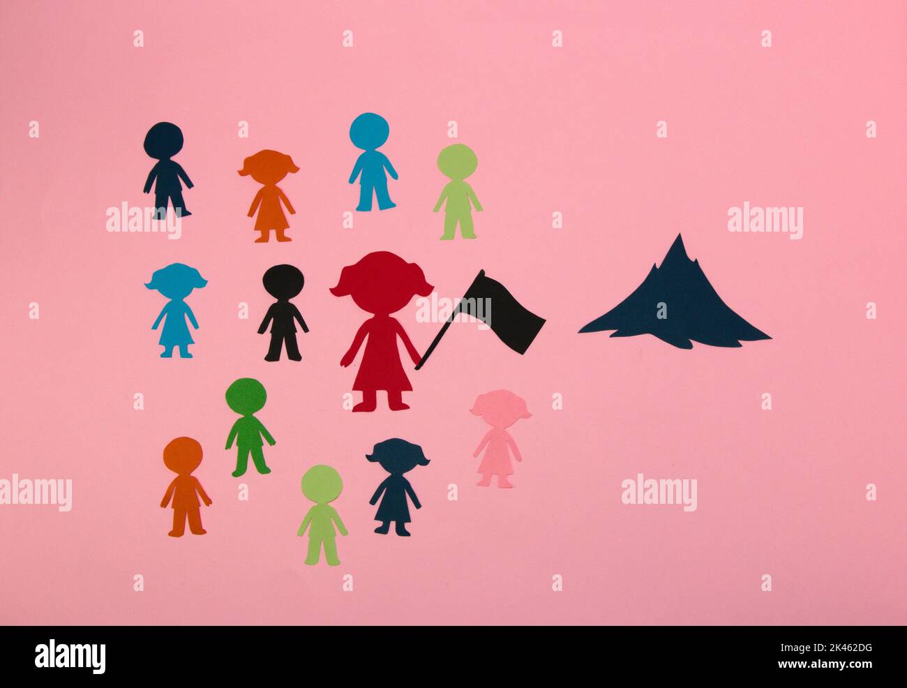 femme d'affaires dirige son équipe vers l'objectif, le travail d'équipe et un leader fort, des projets qui mènent au sommet du monde des affaires, la conception artistique créative Banque D'Images