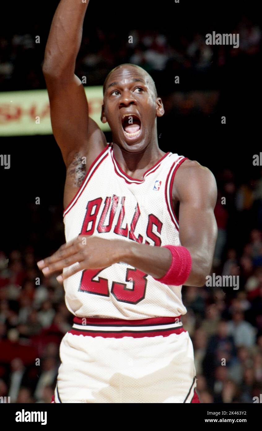 La superstar de la NBA Michael Jordan des Chicago Bulls en action en 1990. Banque D'Images