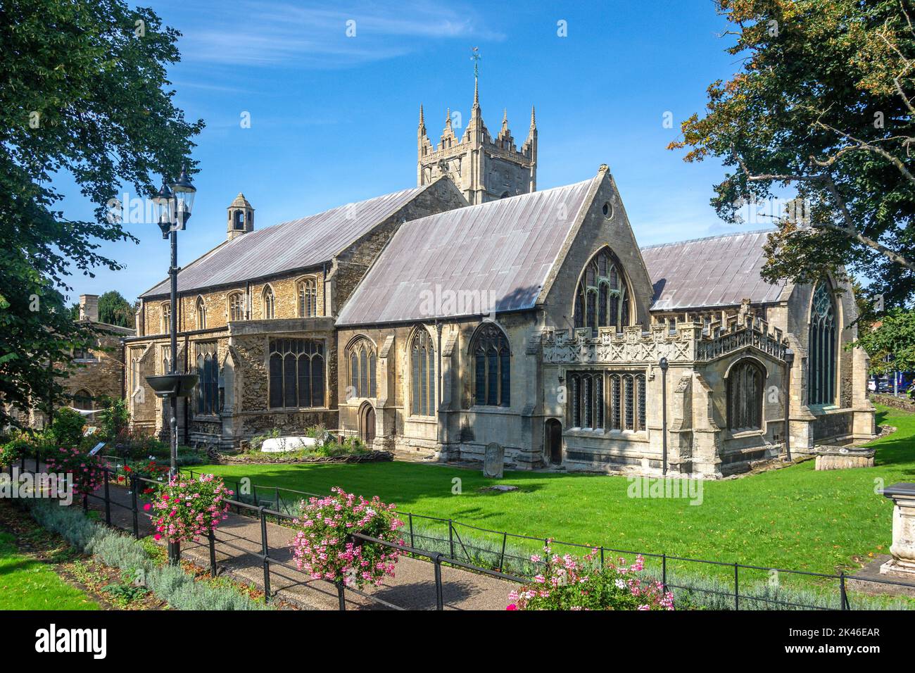 St Peter's Chuch & Gardens, Church Terrace, Wisbech, Cambridgeshire, Angleterre, Royaume-Uni Banque D'Images