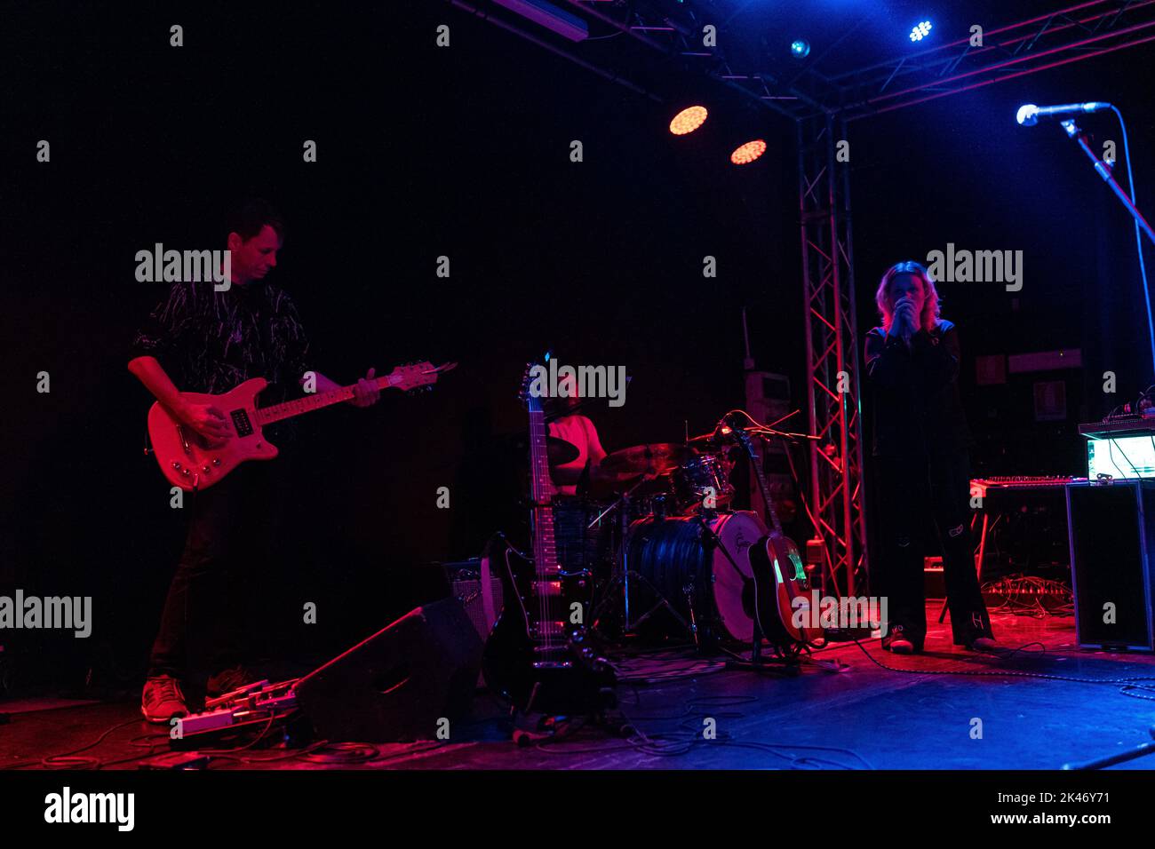 Le groupe indietronic islandais mùm se présente en direct à Turin, en Italie, sur le site de Hiroshima Monamour Banque D'Images