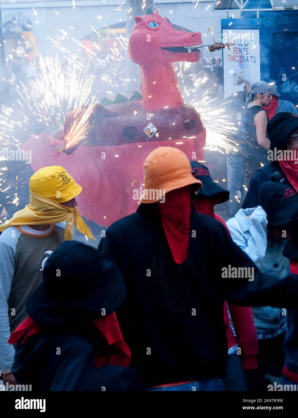 LES SANTES, FIESTA MAJOR DE MATARO, CORREGUSPIRA, DRAGON.2012. Banque D'Images