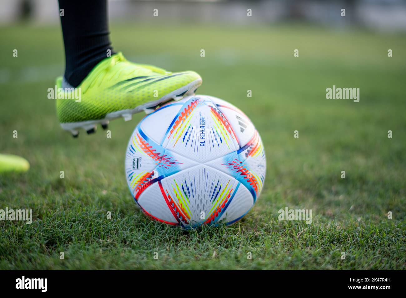 Ballon de foot adidas Al Rihla Coupe du Monde 2022