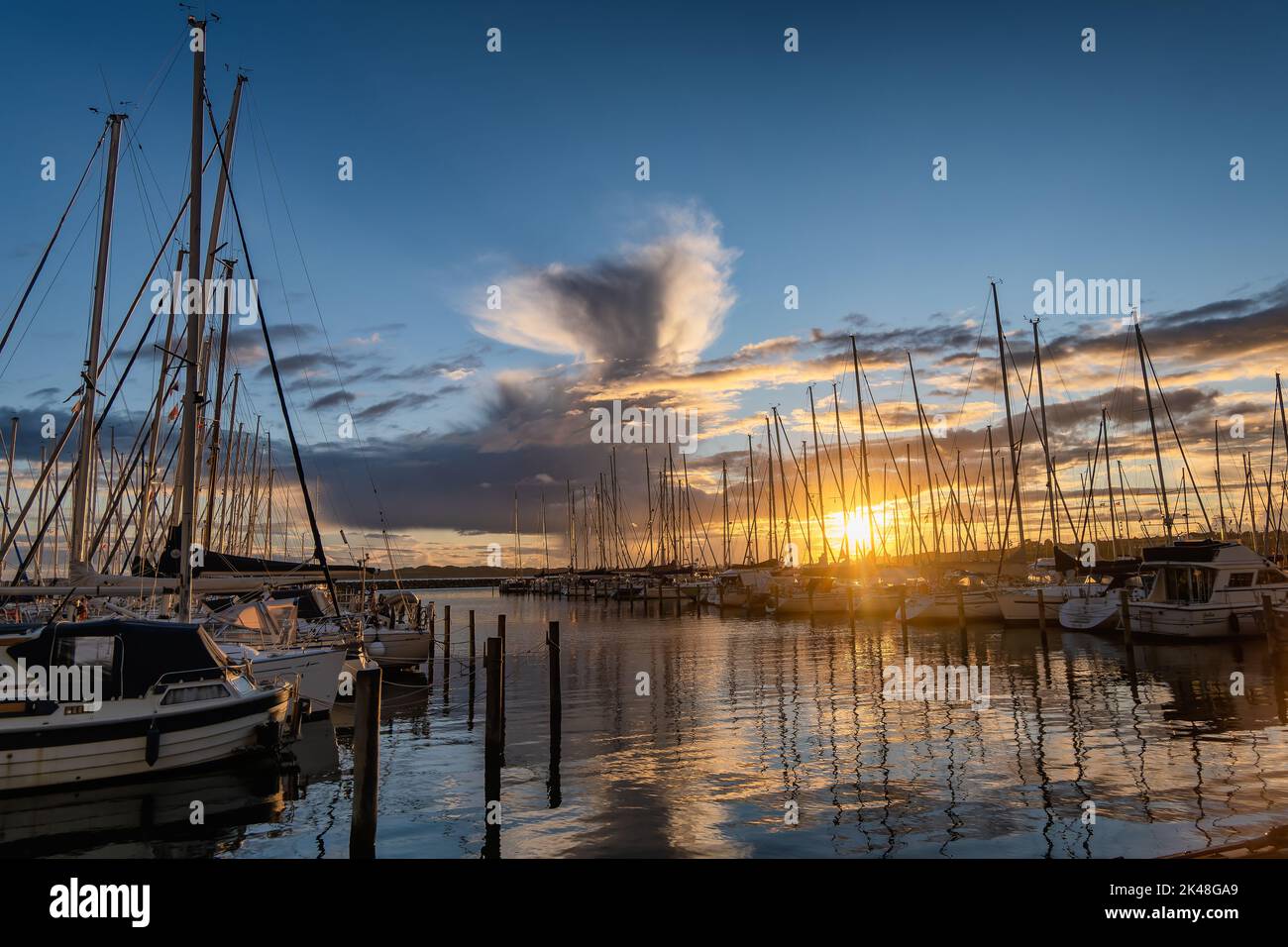 Port de plaisance pour petits bateaux à Sonderborg sur ALS dans le sud du Danemark près de l'Allemagne Banque D'Images