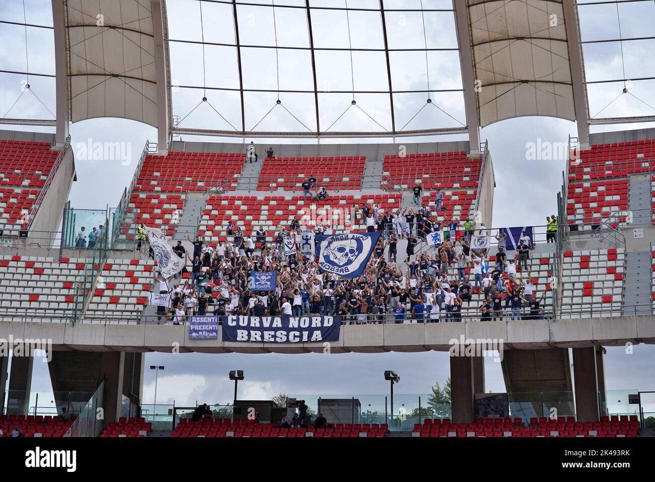 Bari, Italie. 01st octobre 2022. Brescia Calcio Supporters pendant SSC Bari vs Brescia Calcio, match de football italien série B à Bari, Italie, 01 octobre 2022 Credit: Agence de photo indépendante/Alamy Live News Banque D'Images