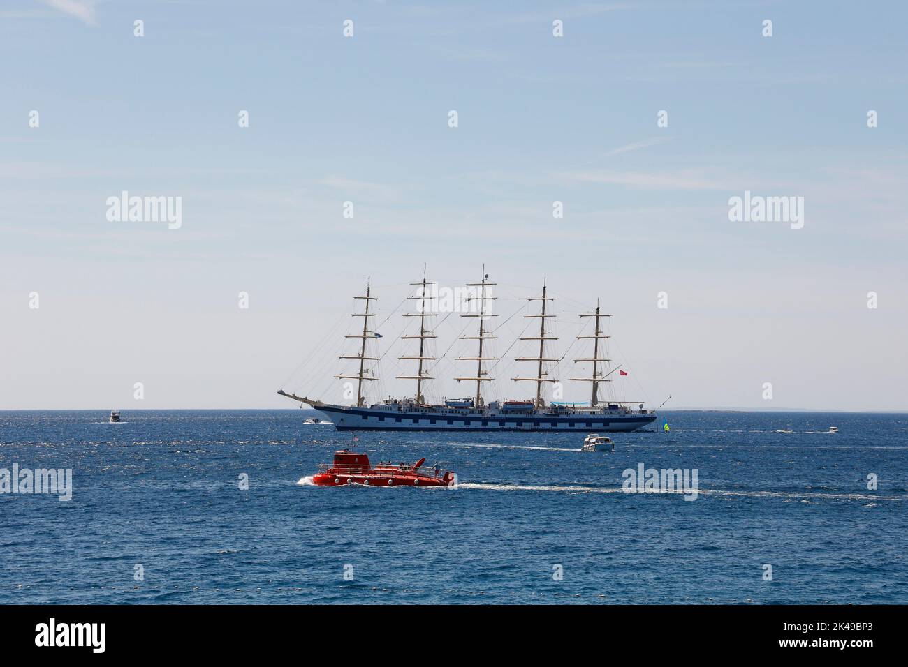 Royal Clipper s'est ancré au large de l'île de Krk, en Croatie, en Europe. Banque D'Images