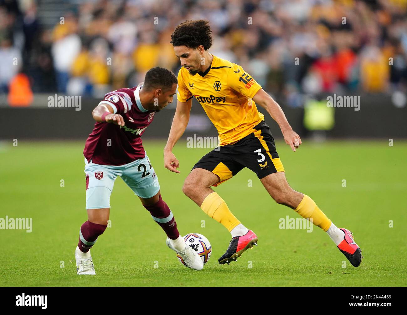 Thilo Kehrer (à gauche) de West Ham United et Rayan aitNouri de