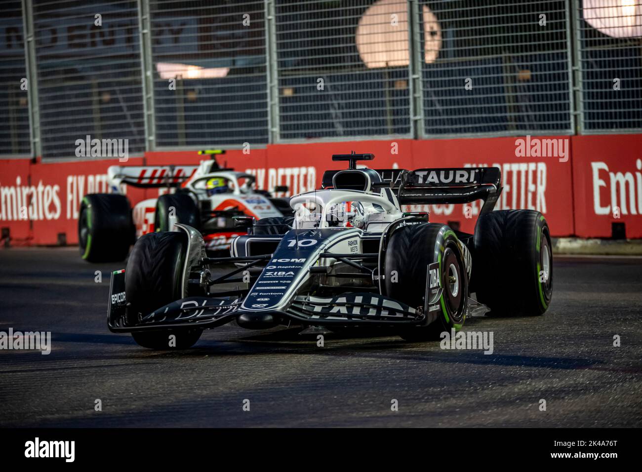 Marina Bay, Singapour, 01st octobre 2022, Pierre Gasly, de France, est en compétition pour la Scuderia AlphaTauri. Qualification, partie 17 du championnat de Formule 1 2022. Crédit : Michael Potts/Alay Live News Banque D'Images