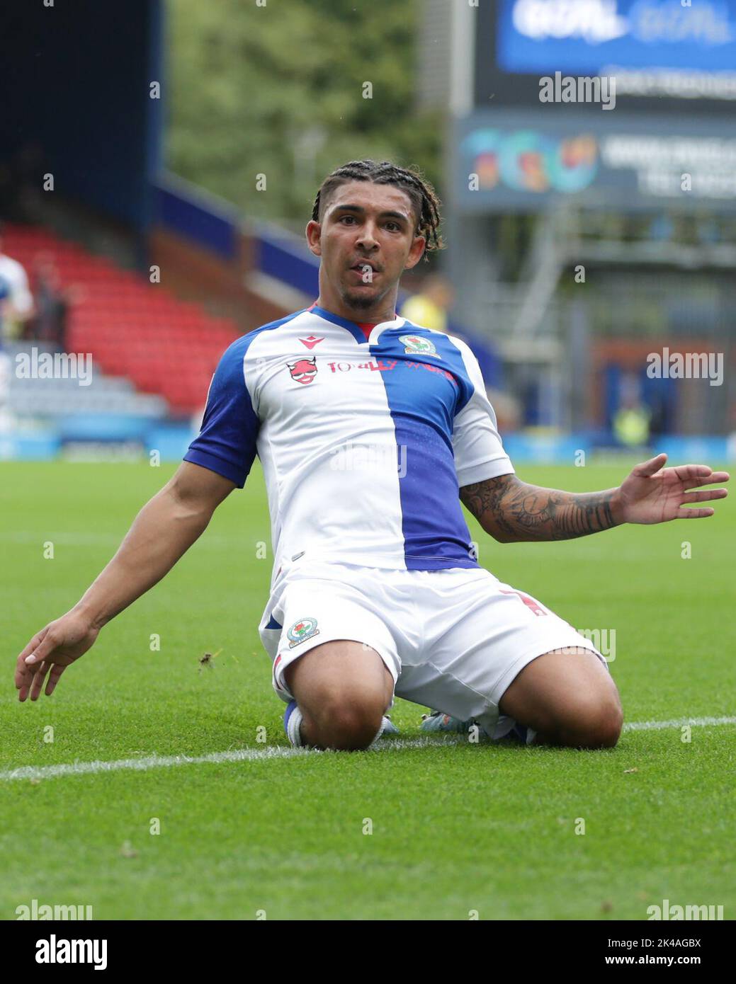 Tyrhys Dolan #10 de Blackburn Rovers célèbre son but du faire 1-0 pendant le match de championnat Sky Bet Blackburn Rovers vs Millwall à Ewood Park, Blackburn, Royaume-Uni, 1st octobre 2022 (photo de Phil Bryan/News Images) Banque D'Images