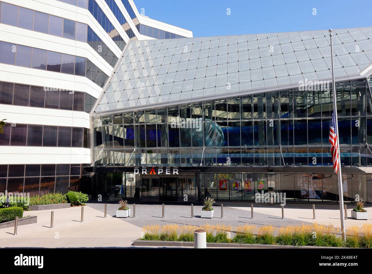 The Charles Stark Draper Laboratory, 555 Technology Square, Cambridge, Massachusetts, siège d'une société d'ingénierie aérospatiale Banque D'Images