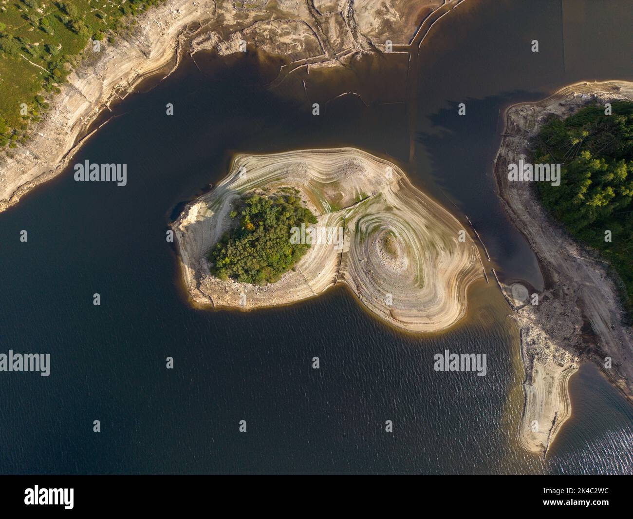 Haweswater dans le district des lacs montrant le signe de l'été de la sécheresse au Royaume-Uni Banque D'Images