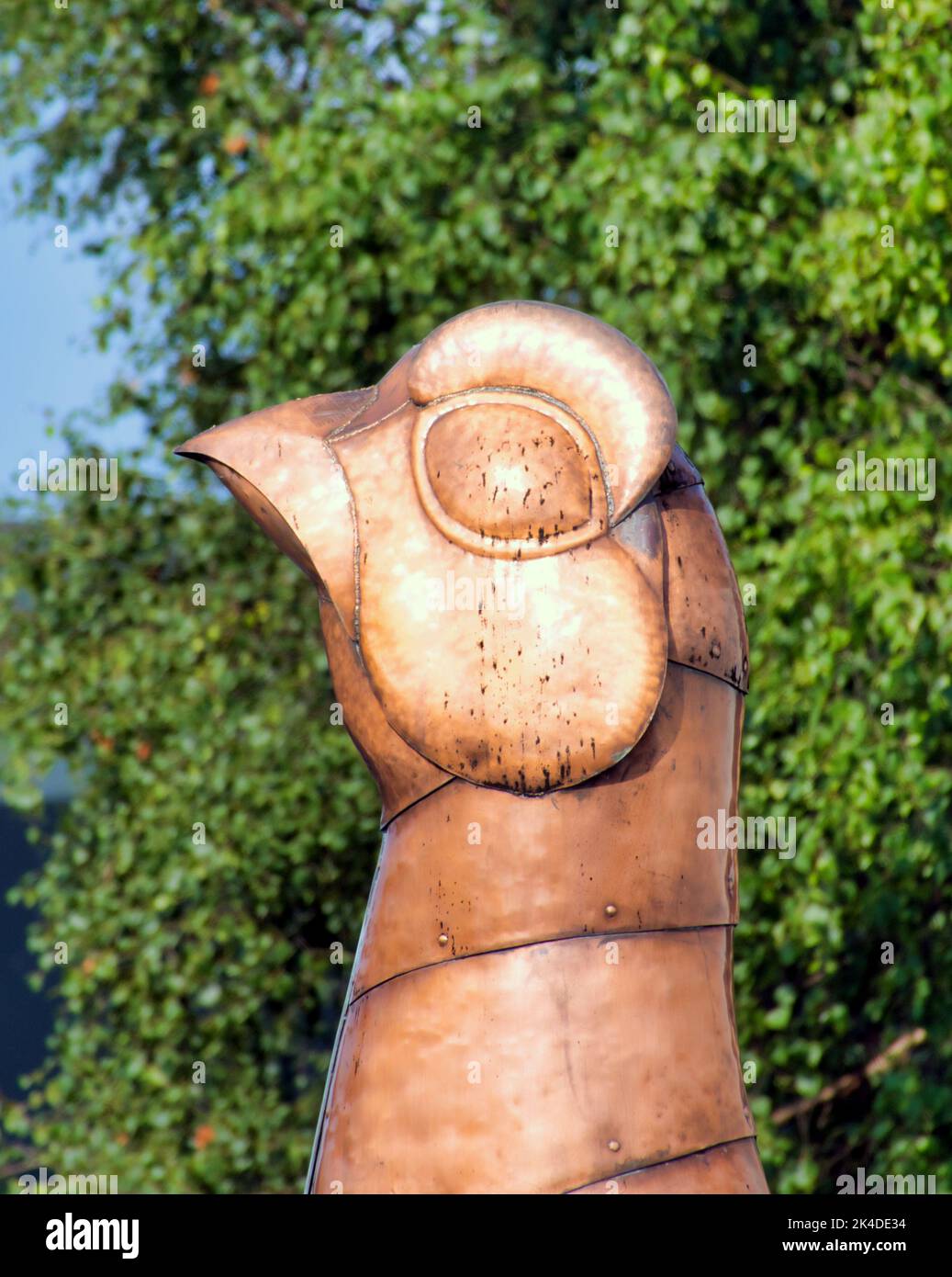La célèbre statue en acier avec logo Grouse dirige la Red Grouse à la distillerie Edrington Group de Drumchapelle Glasgow, en Écosse, au Royaume-Uni Banque D'Images