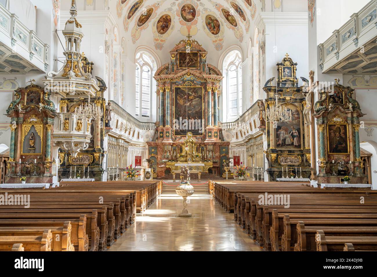 Innenraum der Basilika St. Peter in Dillingen an der Donau, Bayern, Allemagne | Basilique de STS. Peter et Paul Interior, Dillingen an der Donau, B Banque D'Images