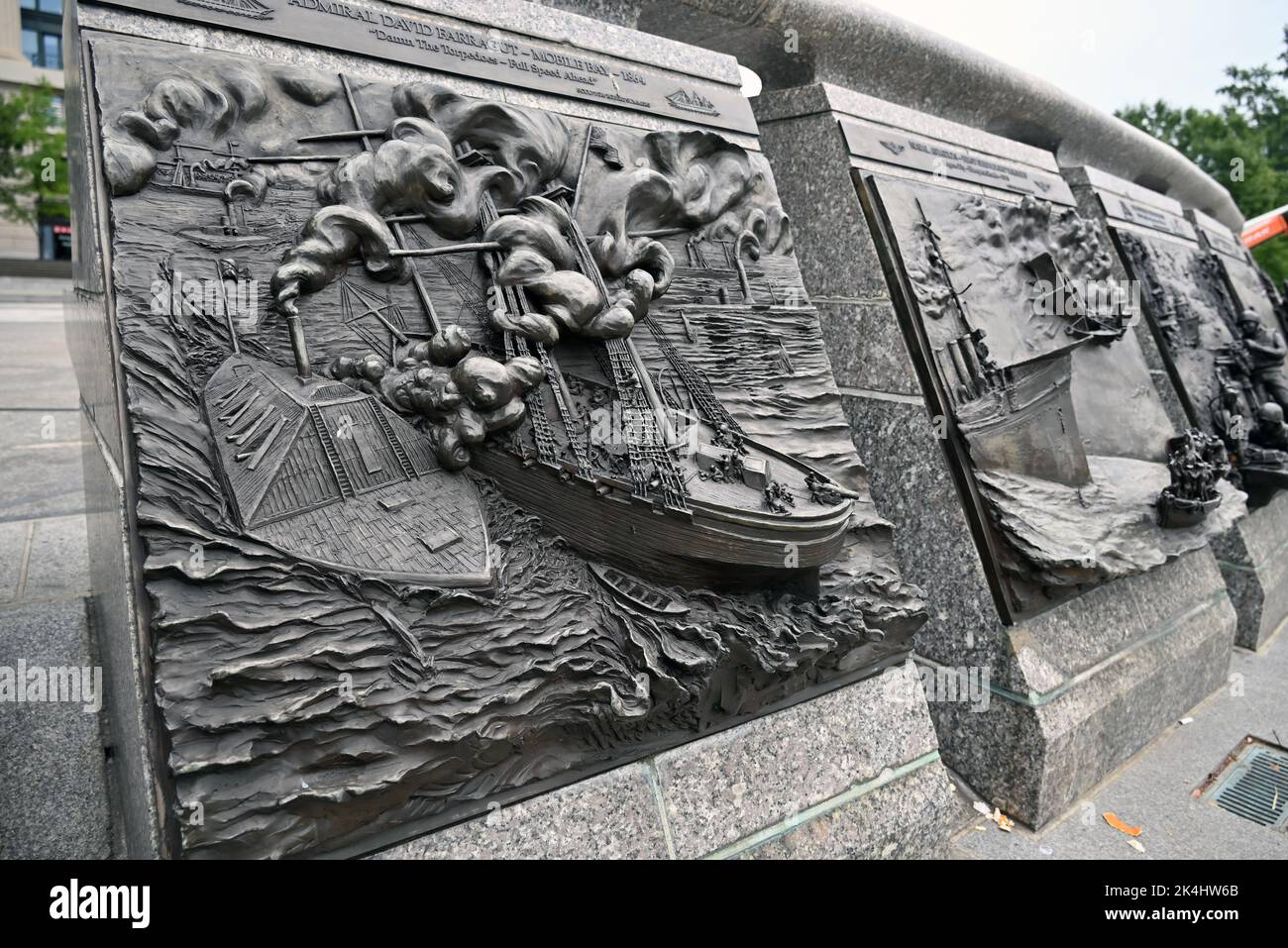Un panneau de secours représentant des batailles en toute ironnelles de la guerre civile au US Navy Memorial situé à côté du Navy Heritage Centre à Washington, DC. Banque D'Images