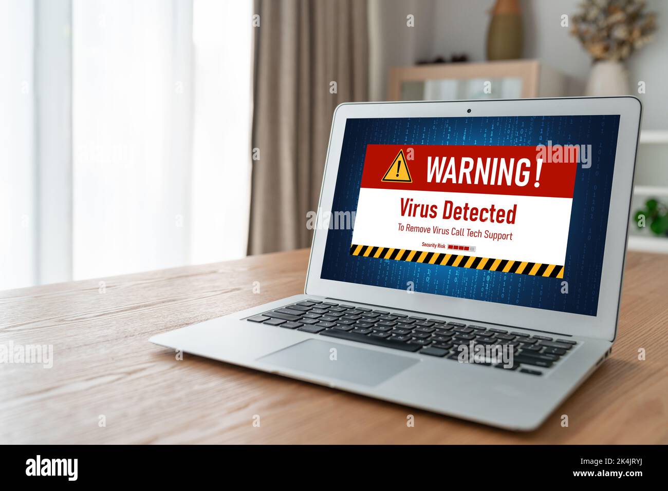 Alerte d'avertissement de virus sur l'écran de l'ordinateur a détecté une cyber menace modish, hacker, virus d'ordinateur et malware Banque D'Images