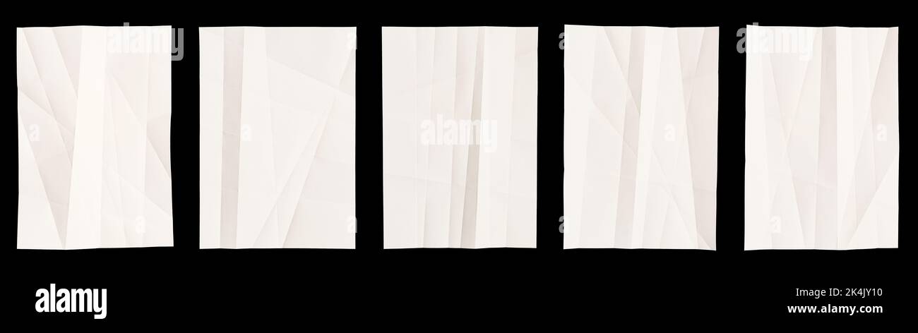 Jeu d'affiches de papier blanc froissées et froissées isolées sur fond noir Banque D'Images
