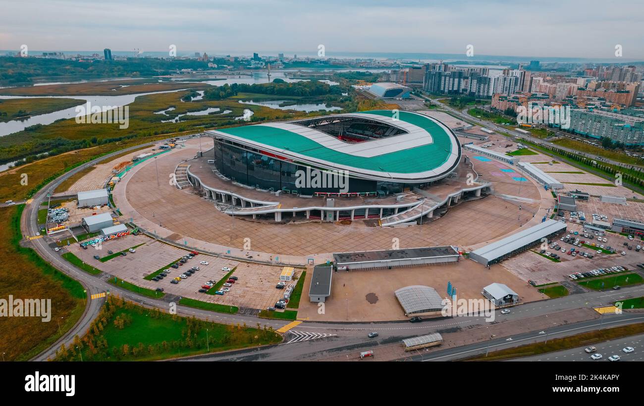 Kazan, Russie. 01 octobre 2022. Vue aérienne sur Ak bars Arena ou Kazan Arena. Lieu de la coupe du monde de la FIFA 2018. Il est place pour les matchs à domicile de Rubin Kazan dans la Premier League russe Banque D'Images