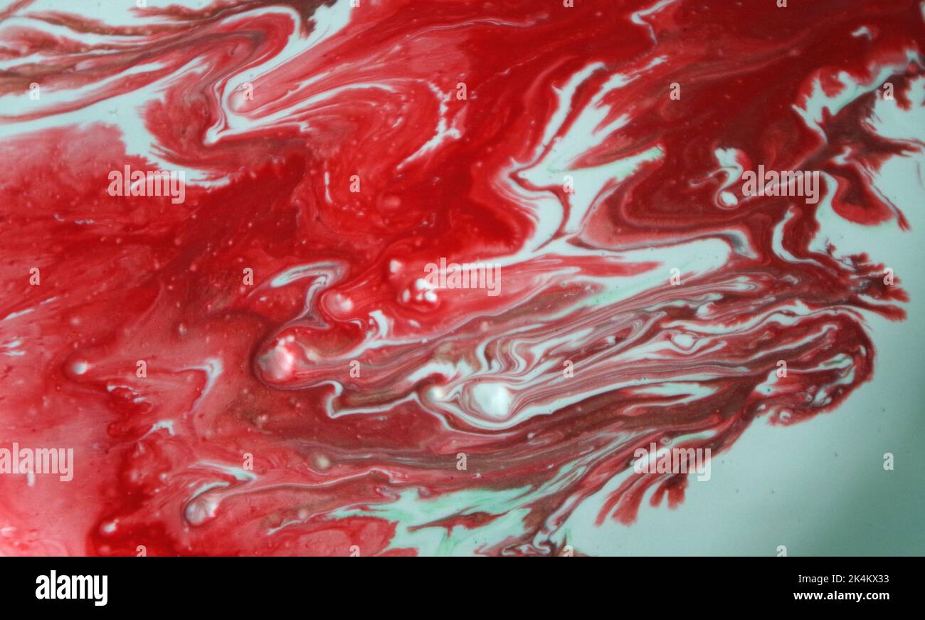 Couleurs rouges en acrylique Banque D'Images