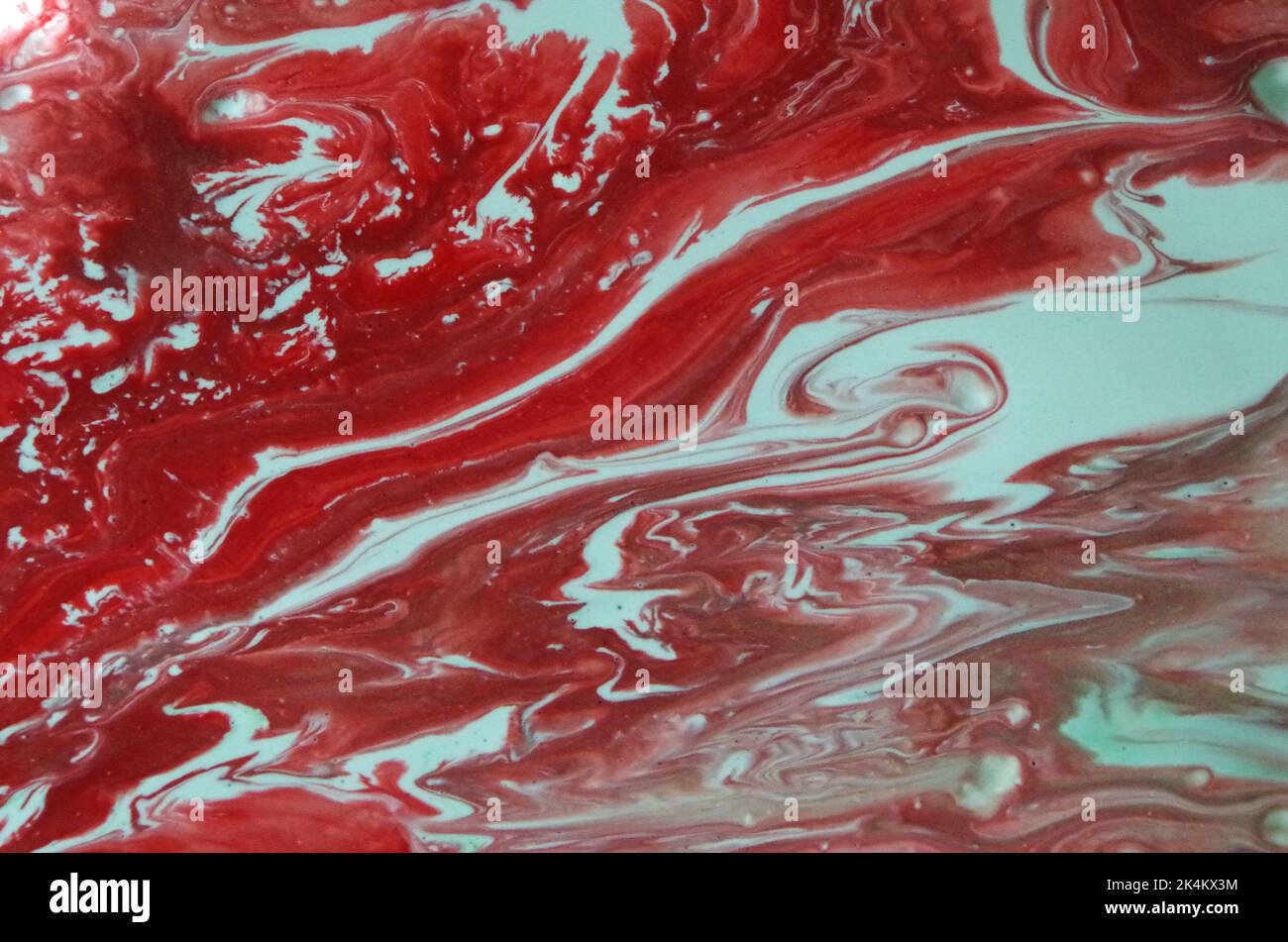 Couleurs rouges en acrylique Banque D'Images