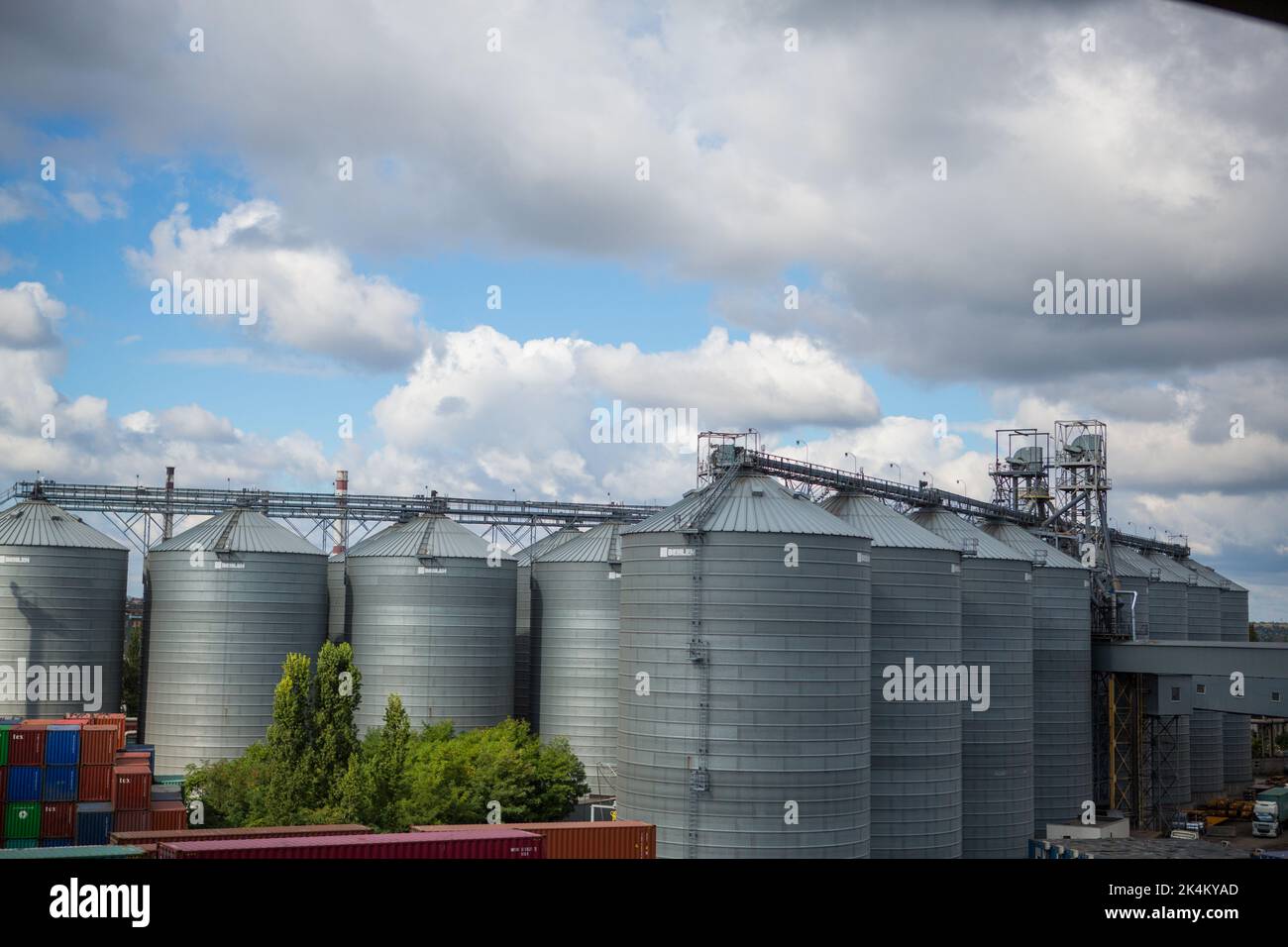 Odessa, Ukraine SIRCA 2018: Élévateur de banques. Stockage de grain dans le port maritime Banque D'Images