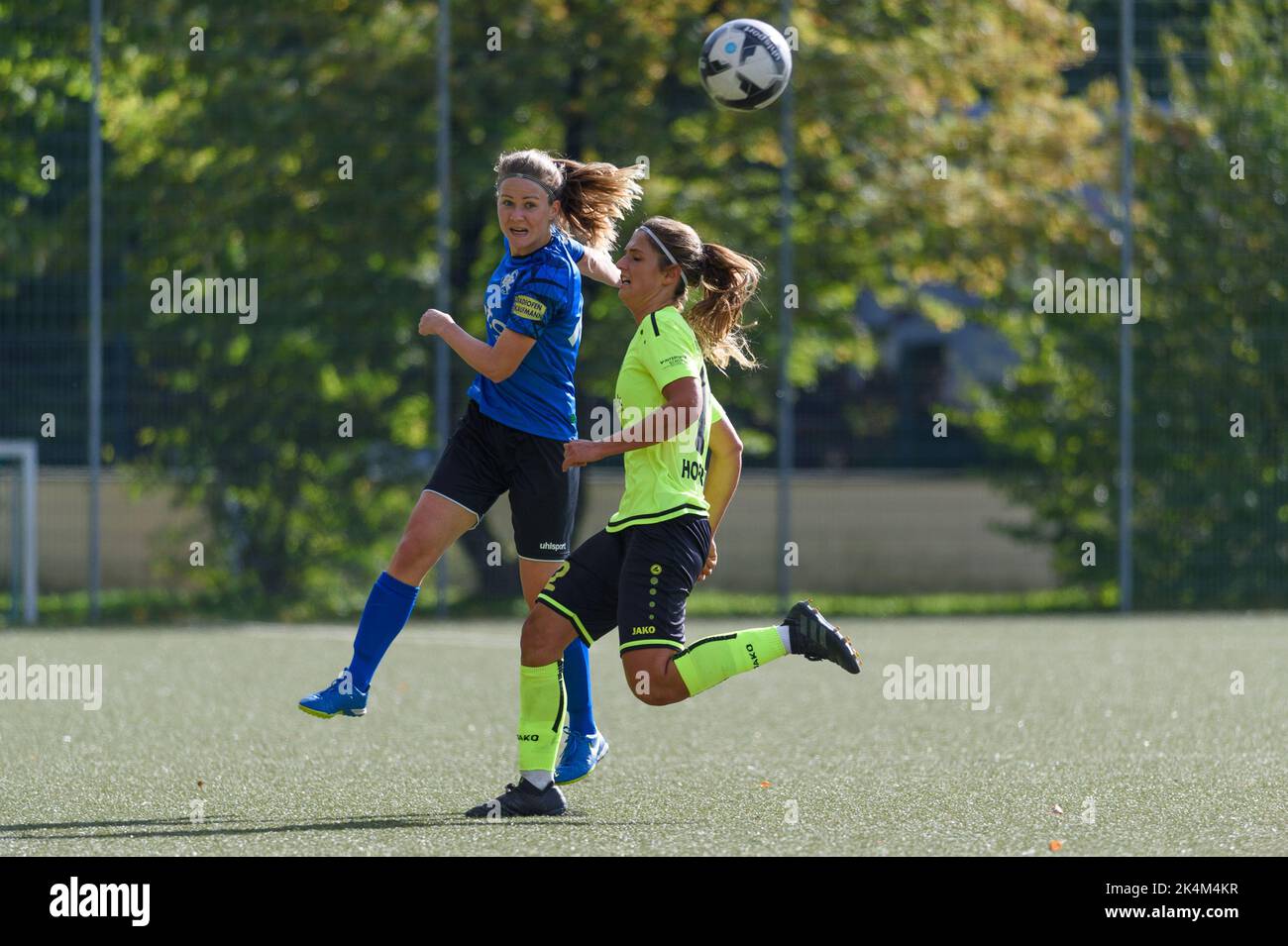 Munich, Allemagne. 03rd octobre 2022. Munich, Allemagne, octobre 3rd 2022: Merle Bublitz (10 FFC Wacker Muenchen) pendant le match de Regionalliga Sued entre FFC Wacker Muenchen et SV 67 Weinberg à Bezirkssportanlage Untersendling, Munich. (Sven Beyrich/SPP) crédit: SPP Sport Press photo. /Alamy Live News Banque D'Images