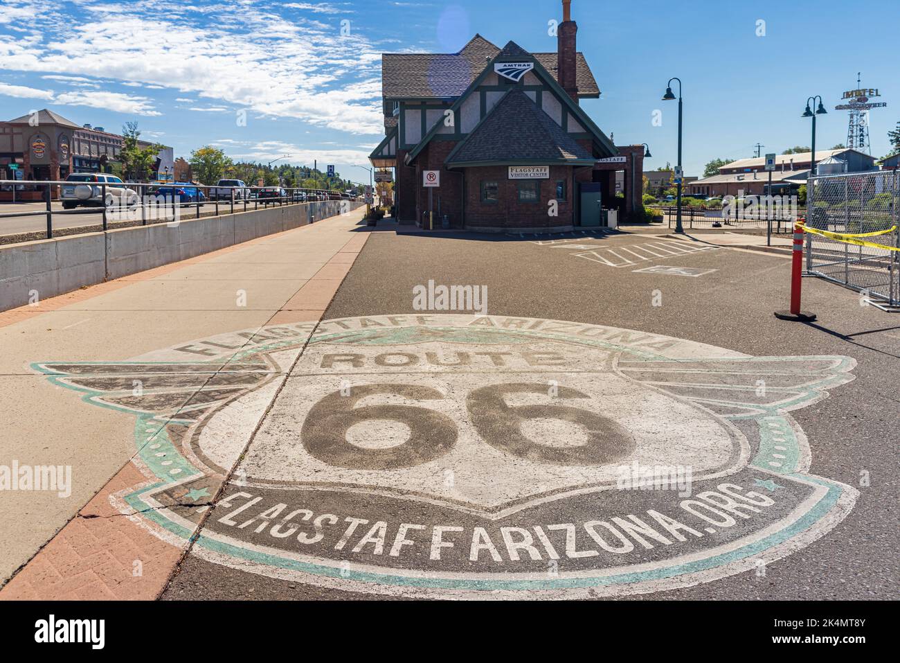 FLAGSTAFF, ARIZONA, États-Unis - 1 SEPTEMBRE 2022 : gare historique de Flagstaff. Il est situé sur la route 66 et est anciennement connu sous le nom d'Atchison, Topeka Banque D'Images