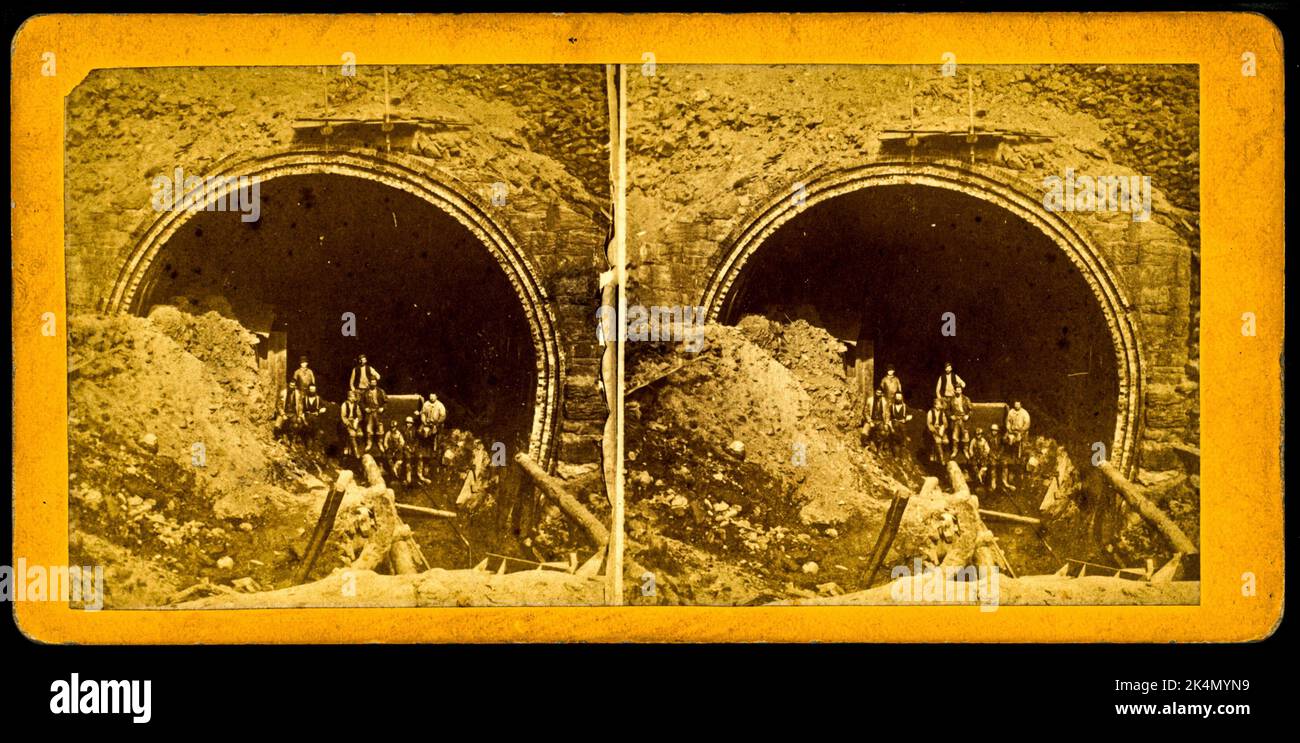 Entrée ouest de l'arche. Titre supplémentaire: Série de routes de tunnel Hoosac. 218. Robert N. Dennis collection de vues stéréoscopiques États-Unis Banque D'Images