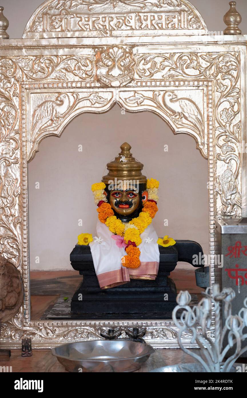 Seigneur Mahadev, au petit temple près de Shri Shantadurga Kunkalikarin Temple, un des plus anciens temples de Goa. Dédié à la déesse Shri Shantadurga, Fato Banque D'Images