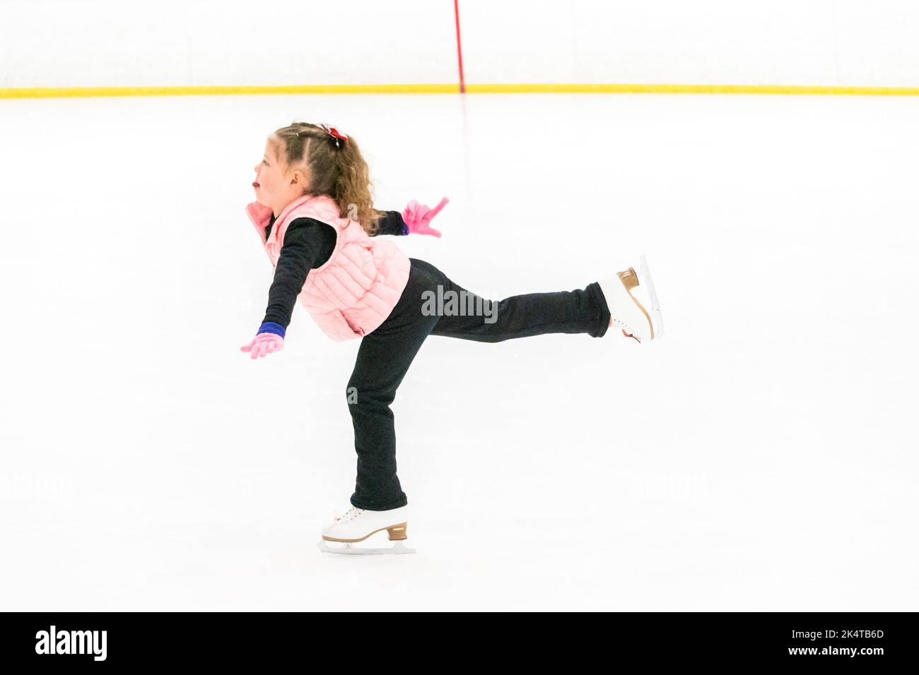 Patineuse jeune Banque D'Images