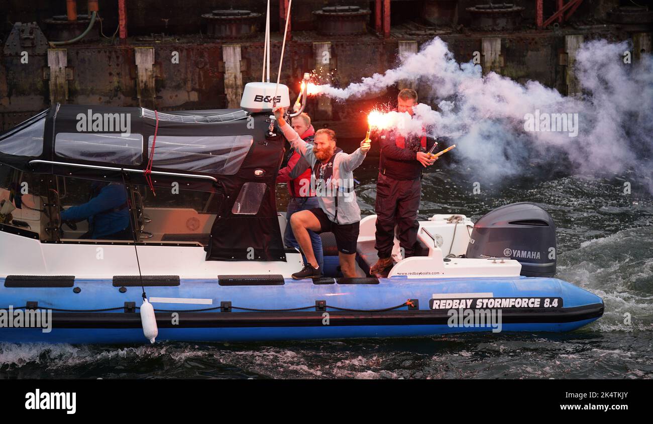 L'ancien joueur de rugby professionnel Damian Browne arrive à Galway après être devenu la première personne à s'affiler de New York à Galway en mer. Il a passé 112 jours en mer pendant son voyage solo à travers l'Atlantique. Date de la photo: Mardi 4 octobre 2022. Banque D'Images