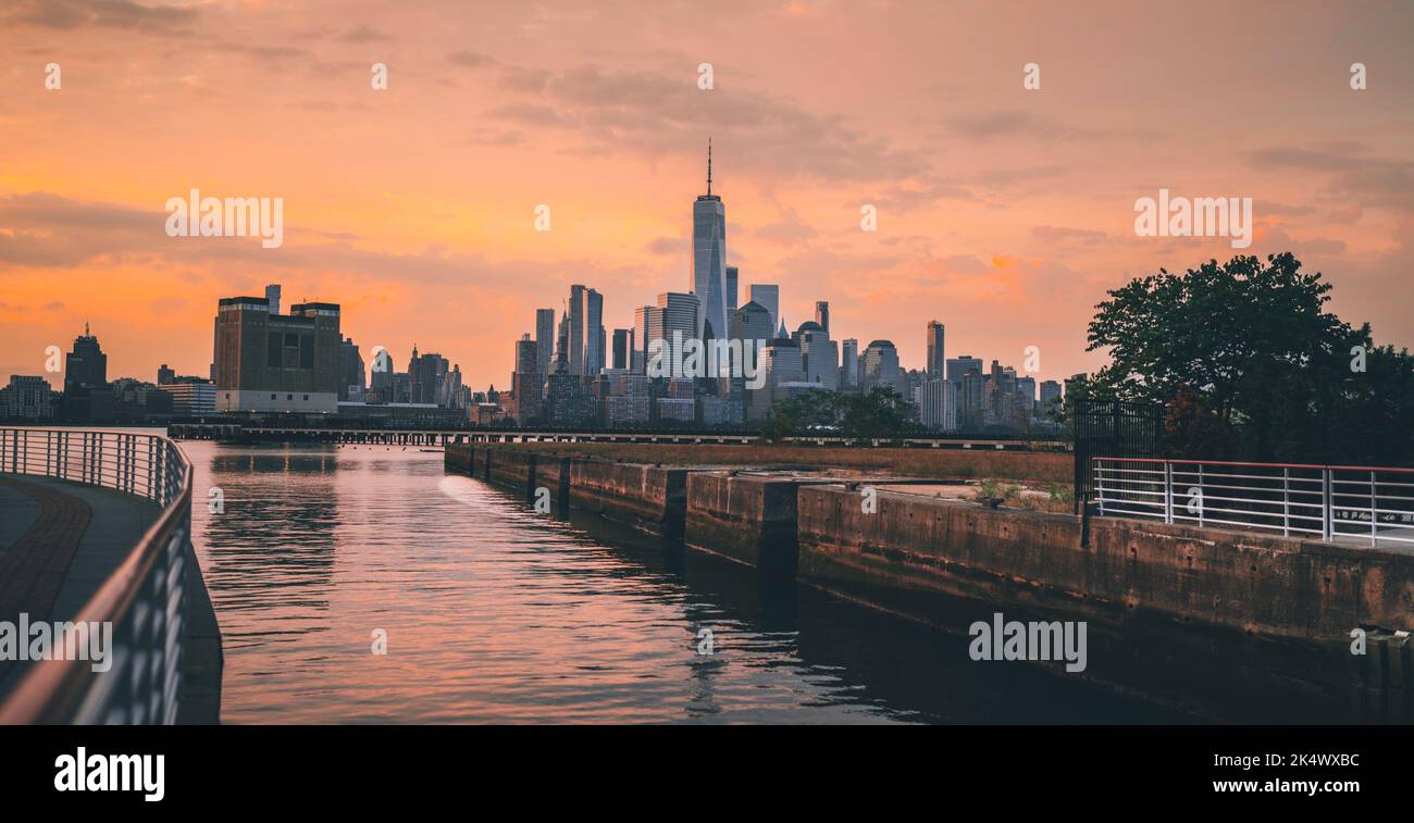 Vue sur la ville au coucher du soleil magnifique scène New York vue sur le parc Banque D'Images