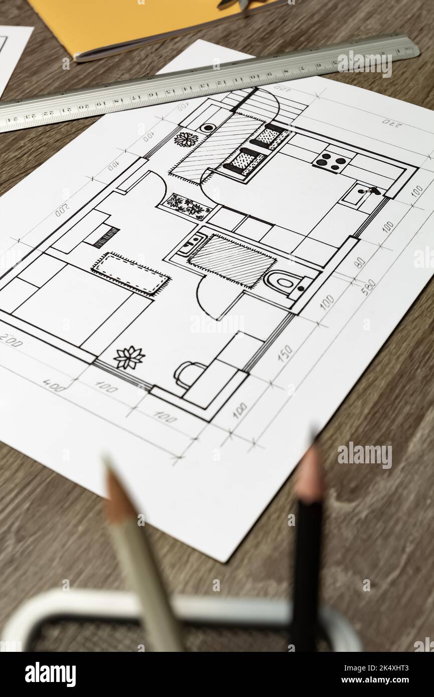 Dessin de conception de l'intérieur sur papier au bureau. Modèles. Banque D'Images