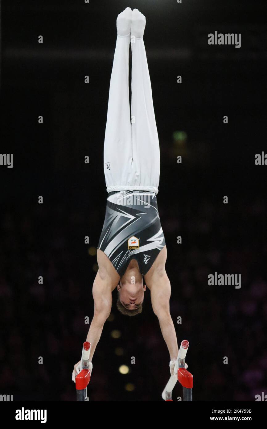 Ilias GEORGIOU de Chypre dans les barres parallèles des hommes - finale aux Jeux du Commonwealth 2022 dans l'arène, Birmingham. Banque D'Images