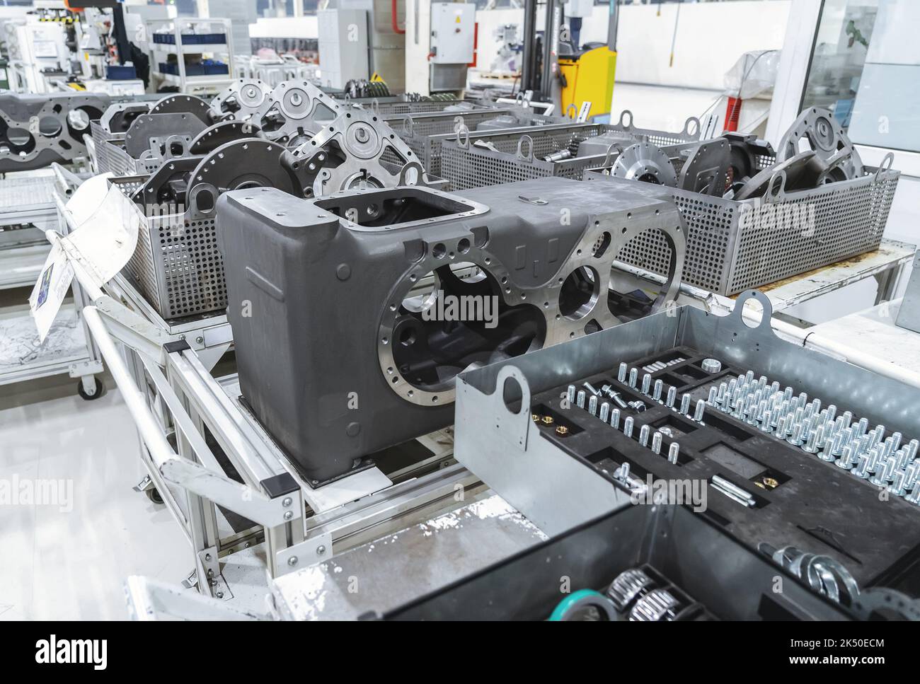 Production de transmissions pour machines agricoles dans une usine industrielle moderne ou en gros plan. Banque D'Images