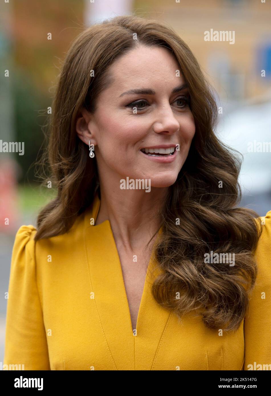 Londres, Royaume-Uni. 05th octobre 2022. Guildford, Surrey, Royaume-Uni. 5 octobre 2022. Guildford, Royaume-Uni. La Princesse de Galles visite l'unité de maternité du comté de Royal Surrey HospitalÕs pour connaître le soutien holistique qu'elle offre aux femmes enceintes et aux nouvelles mères afin de s'assurer qu'elles reçoivent les meilleurs soins possibles tout au long et au-delà de leur grossesse. Crédit : Doug Peters/Alamy Live News Banque D'Images