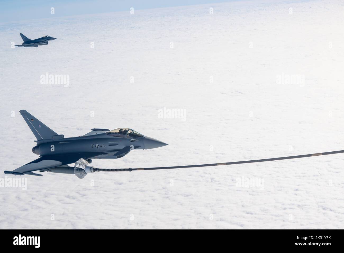 2022-10-05 00:00:00 WADDENZEE - le roi Willem Alexander à bord d'un pétrolier MRTT pour un exercice sur la mer des Wadden dans le cadre d'une visite de travail à la base aérienne d'Eindhoven et l'unité multinationale MRTT (MMU). ANP POOL MICHA SHOEMAKER pays-bas - belgique dehors Banque D'Images