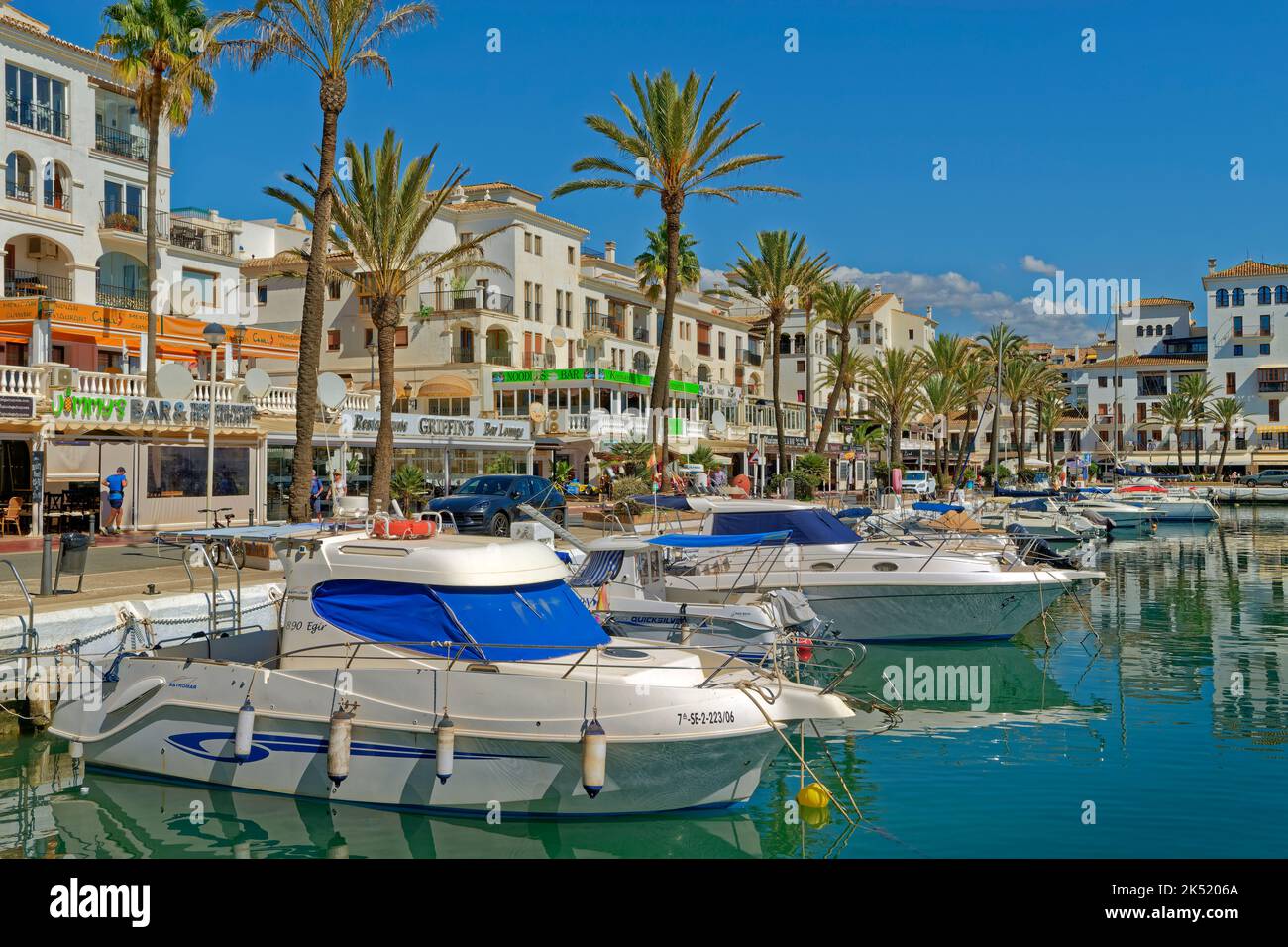 Puerto de la Duquesa, province de Malaga sur la Costa del sol, Andalousie, Espagne. Banque D'Images