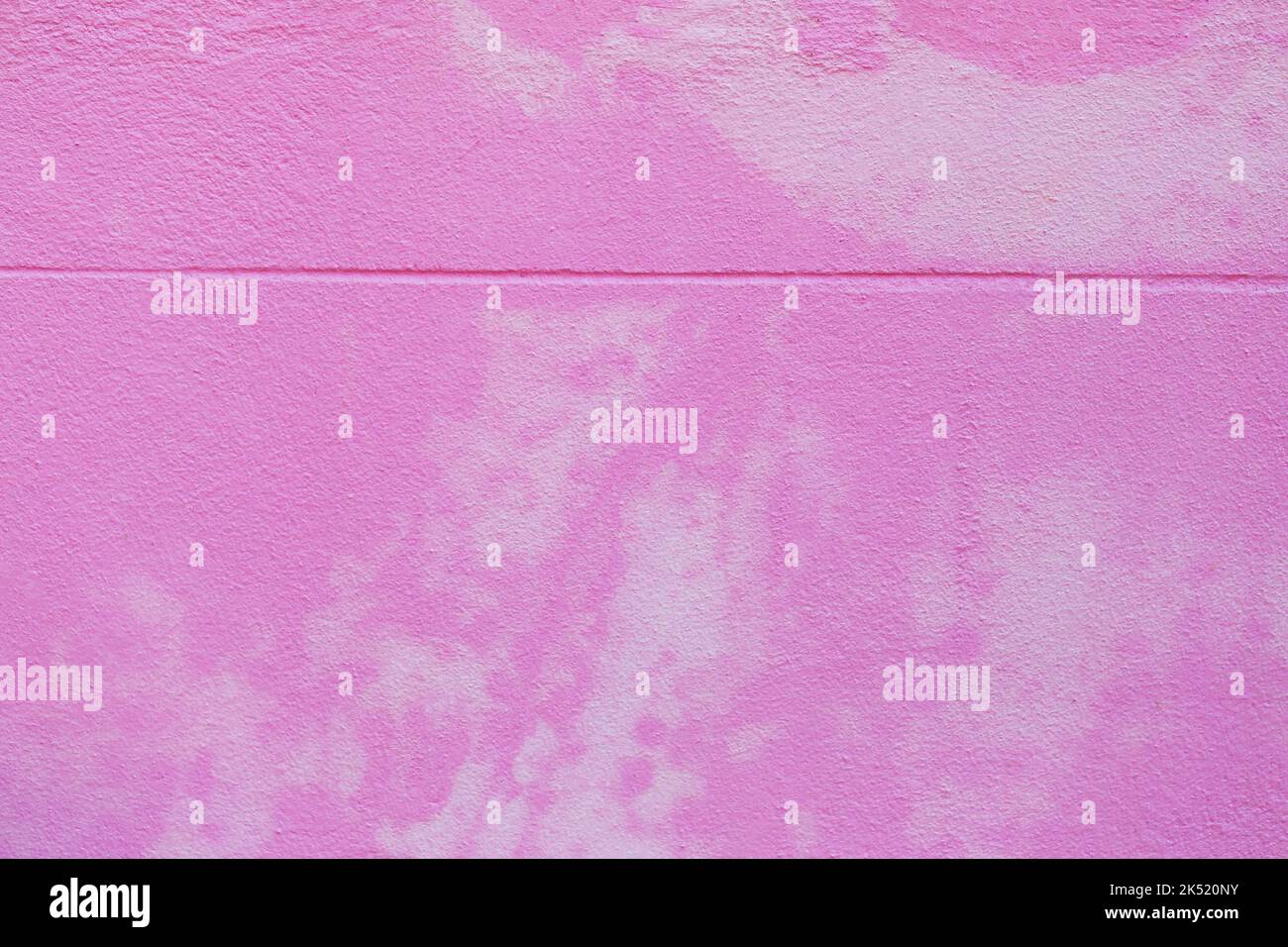 Surface de texture de mur de ciment rose lisse fond pour la conception dans votre cadre de travail concept. Banque D'Images