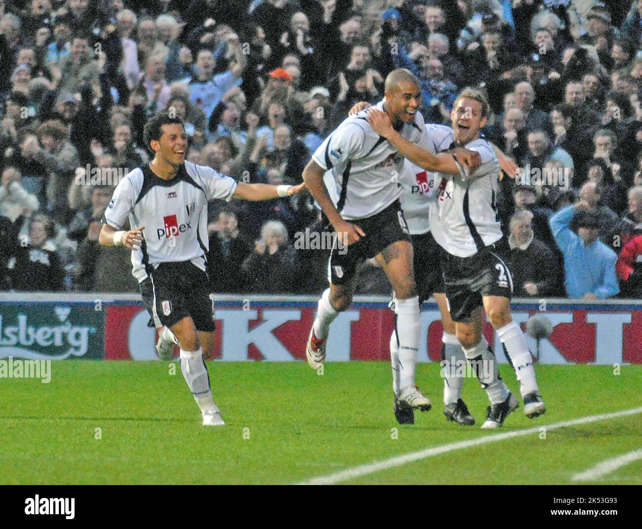 Portsmouth v Fulham Zat Knight après avoir pris pour Fulham pic par MIKE WALKER 2006 Banque D'Images