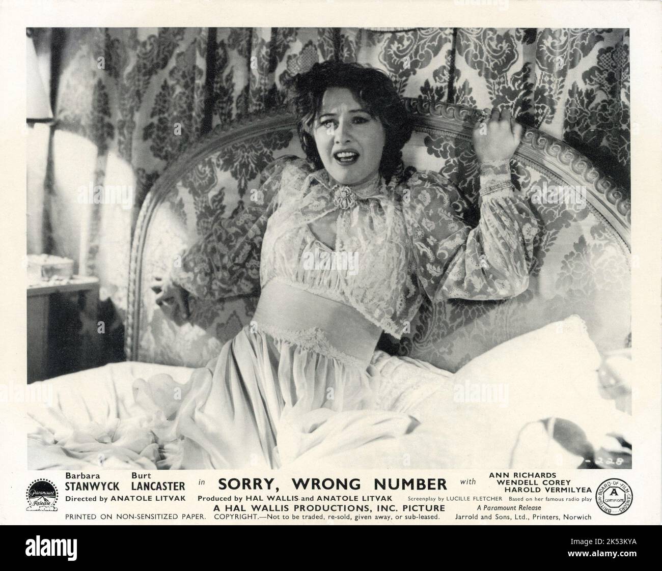 BARBARA STANWYCK DÉSOLÉ, ERREUR NUMÉRO 1948 réalisateur ANATOLE LITVAK radio play et scénario par Lucille Fletcher musique Franz Waxman Hal Wallis Productions / Paramount Pictures Banque D'Images
