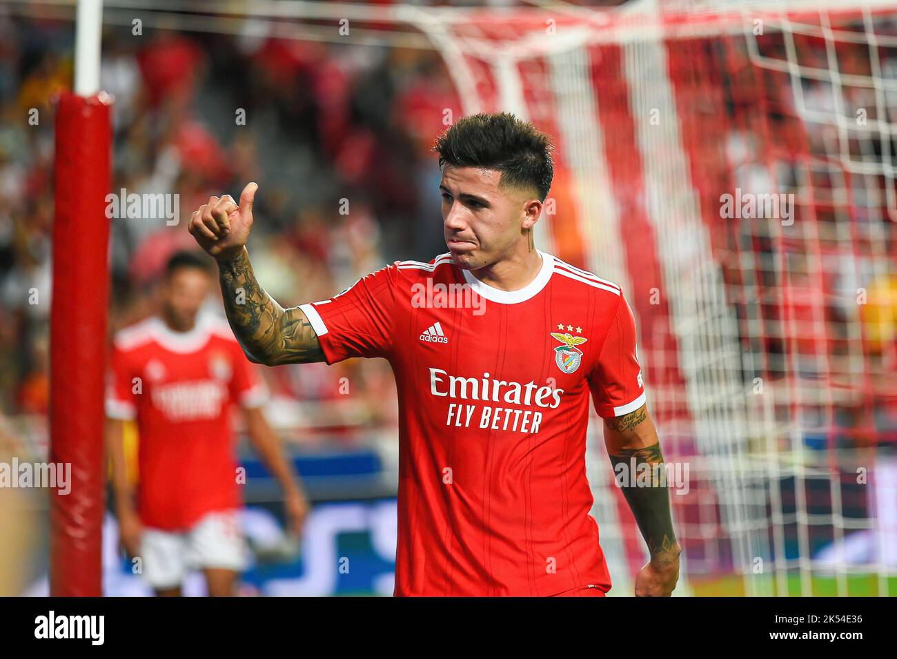 Lisbonne, Portugal. 05th octobre 2022. Enzo Fernandez de Benfica vu lors du match de football de l'UEFA Champions League Group H entre SL Benfica et Paris Saint-German à Estadio da Luz. Score final: SL Benfica 1:1 Paris Saint-Germain. (Photo de Bruno de Carvalho/SOPA Images/Sipa USA) crédit: SIPA USA/Alay Live News Banque D'Images