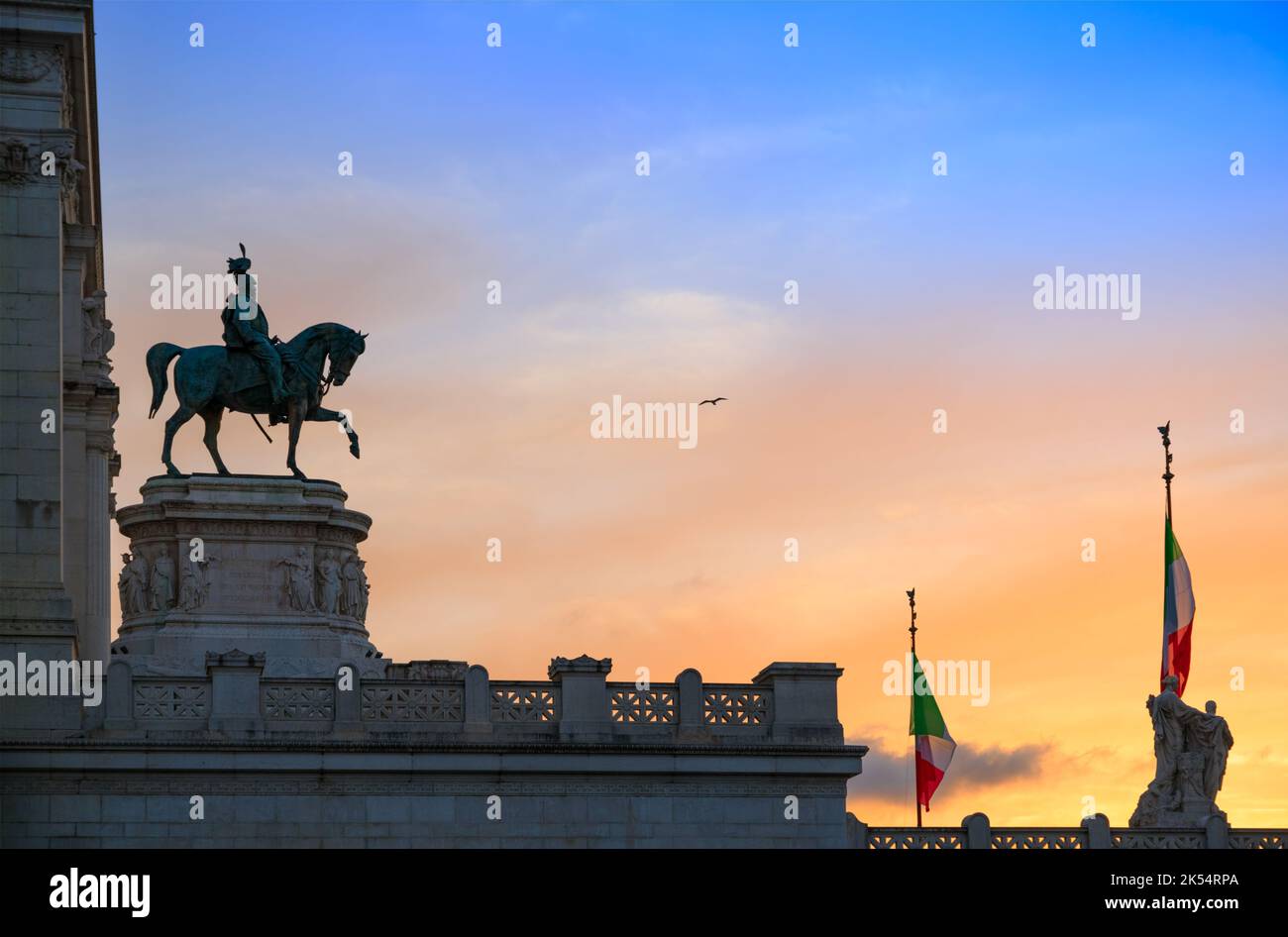 L'autel majestueux de la Patrie à Rome : c'est l'emblème de l'Italie dans le monde, symbole du changement, du Risorgimento et de la Constitution. Banque D'Images
