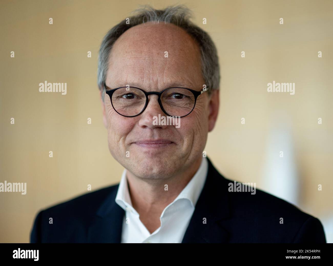 Leipzig, Allemagne. 05th octobre 2022. Kai Gniffke, Directeur général de SWR, participe à la Conférence européenne de la valeur publique à Leipzig. Le bien commun et la diversité dans les médias sont l'un des sujets de la conférence de deux jours. Credit: Hendrik Schmidt/dpa/Alay Live News Banque D'Images