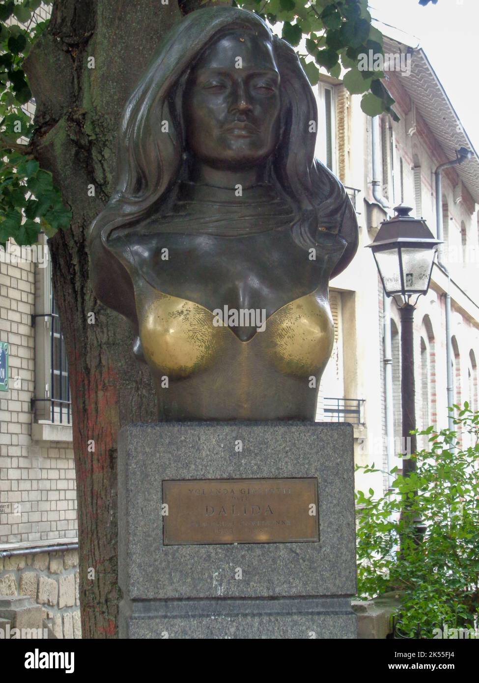 Sculpture d'Iolanda Cristina Gigliotti, Dalida, Montmartre, Paris, France Banque D'Images