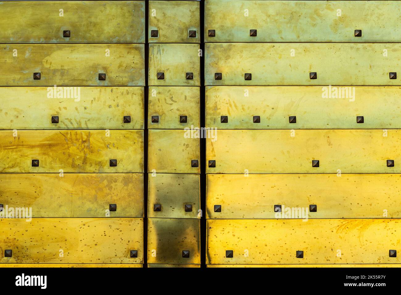 Porte d'or de la cathédrale de Tortosa ou de la cathédrale Sainte-Marie à Tortosa, Tarragone, Catalogne, Espagne Banque D'Images