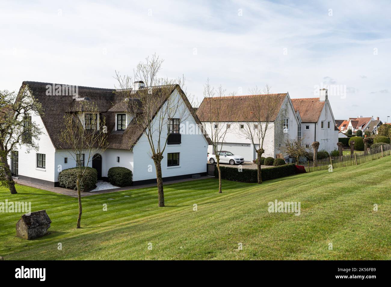 Knokke Heist, région flamande - Belgique - 04 03 2021 maisons d'été rustiques dans la campagne flamande Banque D'Images