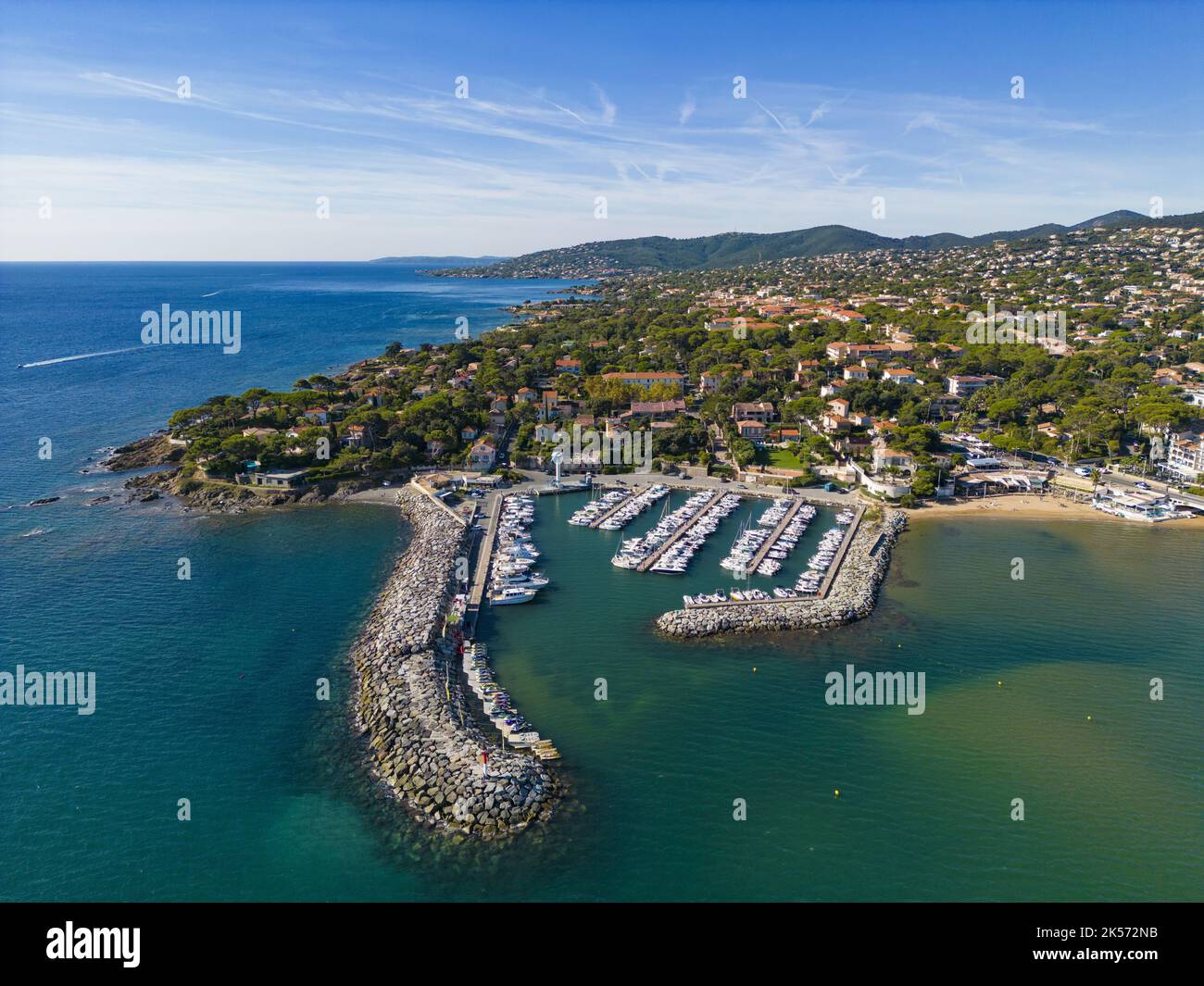 France, Var, Fréjus, Saint Aygulf, port (vue aérienne) Banque D'Images