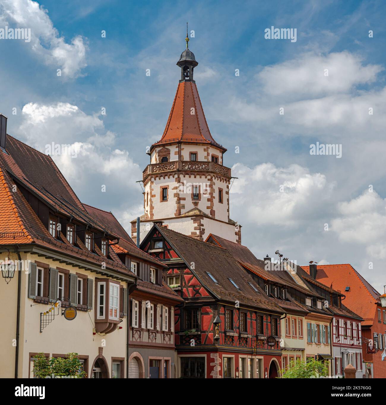 La tour Niggelturm dans le centre historique de Gengenbach, Ortenau. Baden Wuerttemberg, Allemagne, Europe Banque D'Images