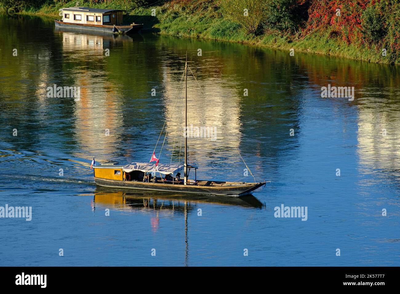 France, Maine et loire, Vallée de la Loire, site classé au patrimoine mondial de l'UNESCO, Saumur le long de la Loire Banque D'Images