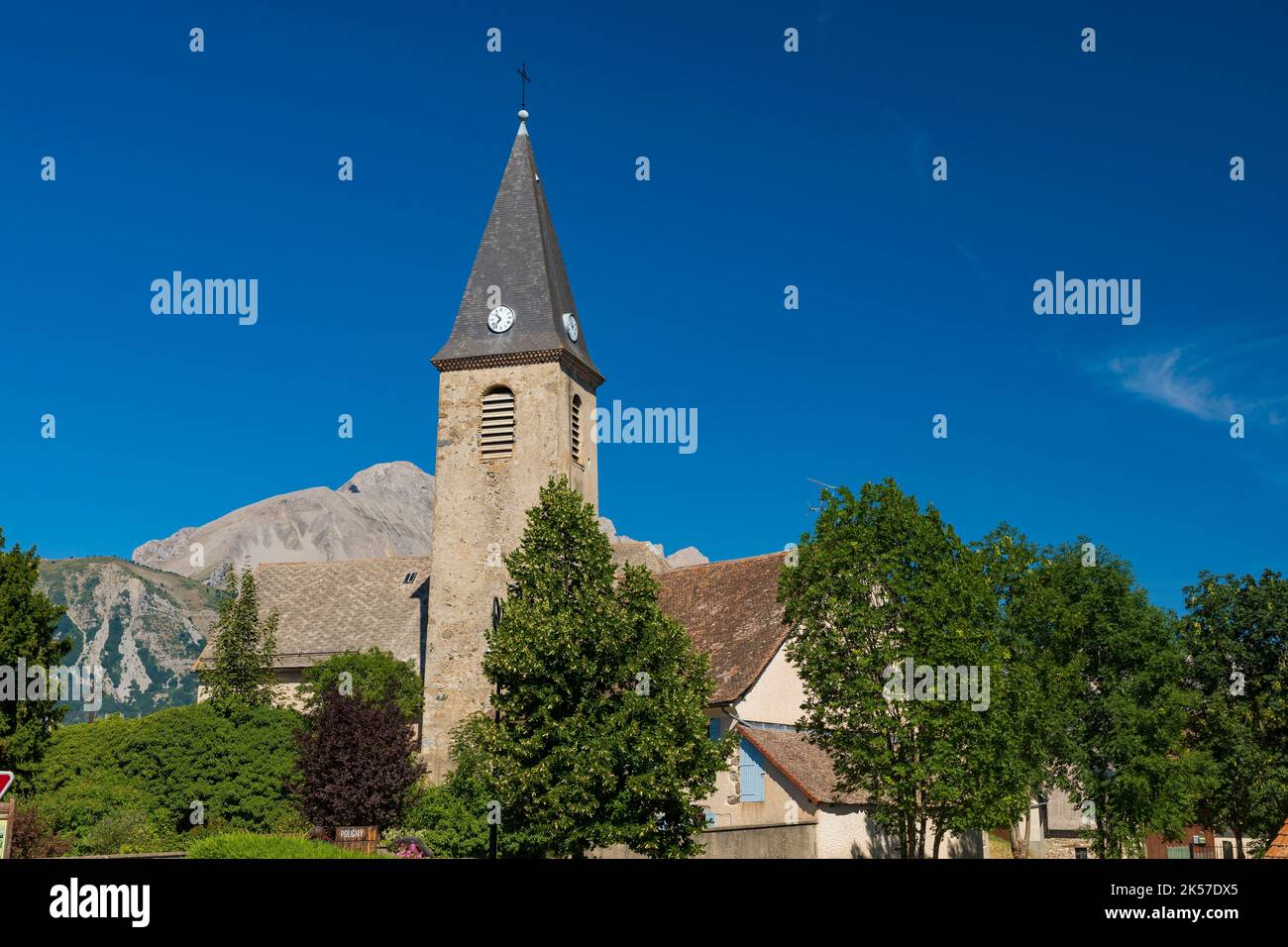 France, Hautes Alpes, Poligny, massif du Dévoluy en arrière-plan Banque D'Images