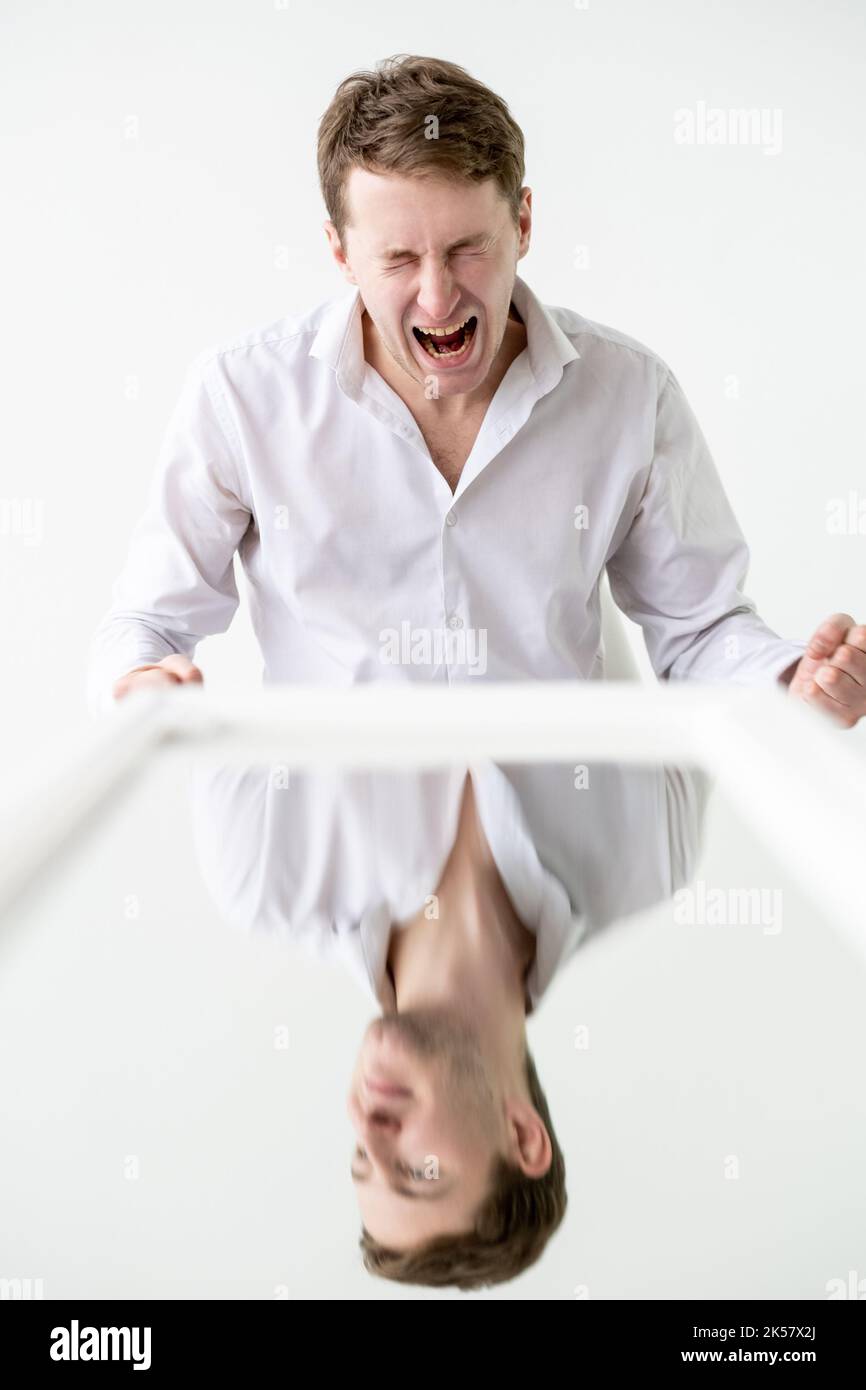 rage homme trouble bipolaire explosion émotionnelle Banque D'Images